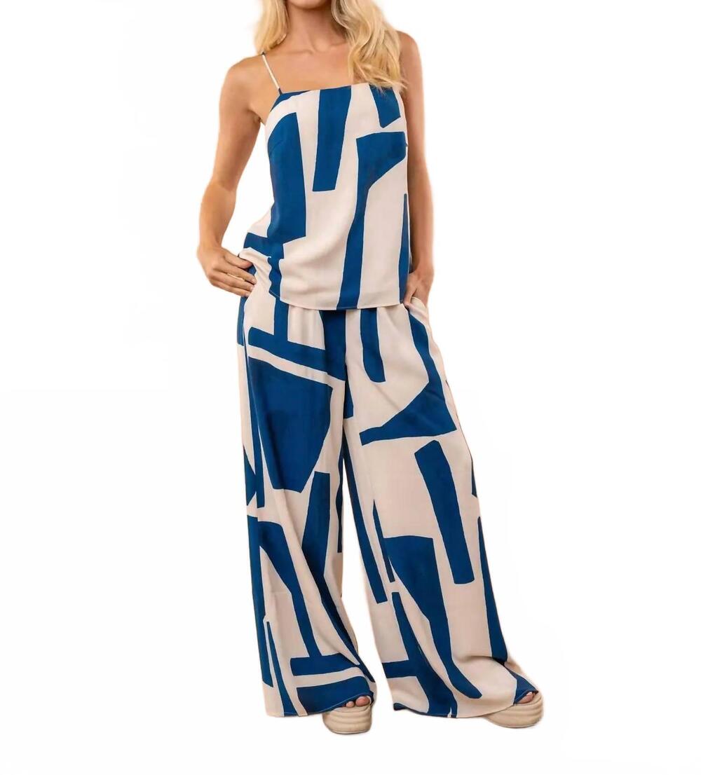 NEW WHITE BIRCH geometric print knit set in navy/ white